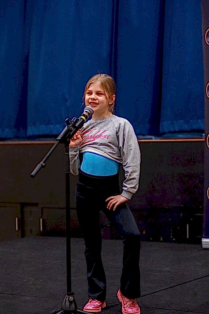 teenager and kids concert (110)