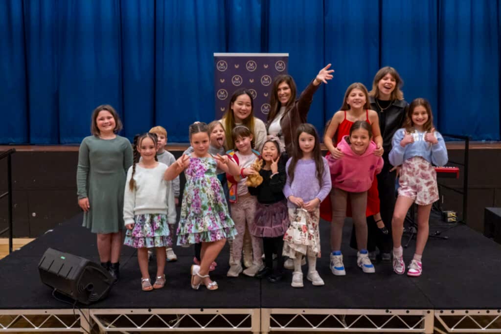 teenager and kids concert (87)